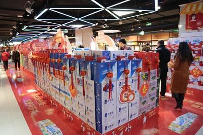 平凉世纪华联 位置优越引领食品销售新风尚